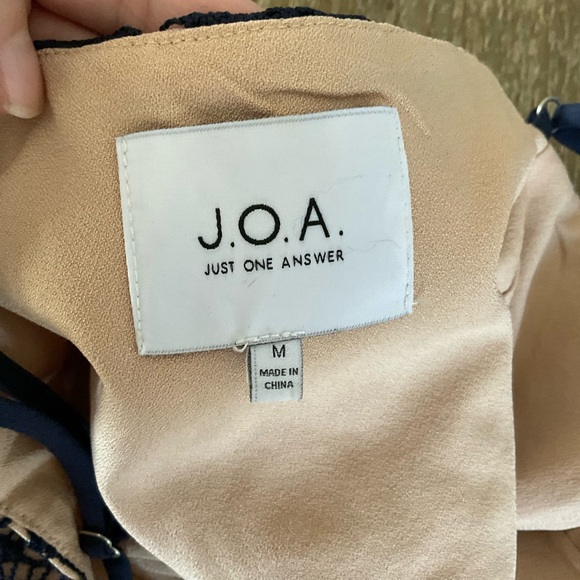 J.O.A Lace Blue Crop Top Adjustable Straps Size M - Picture 3 of 3